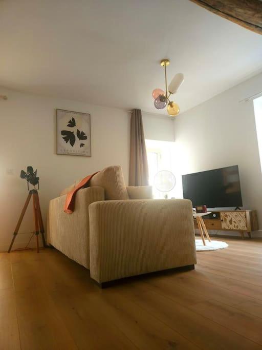 "La Tour", Logement Cosy, Au Calme Vertrieu Extérieur photo