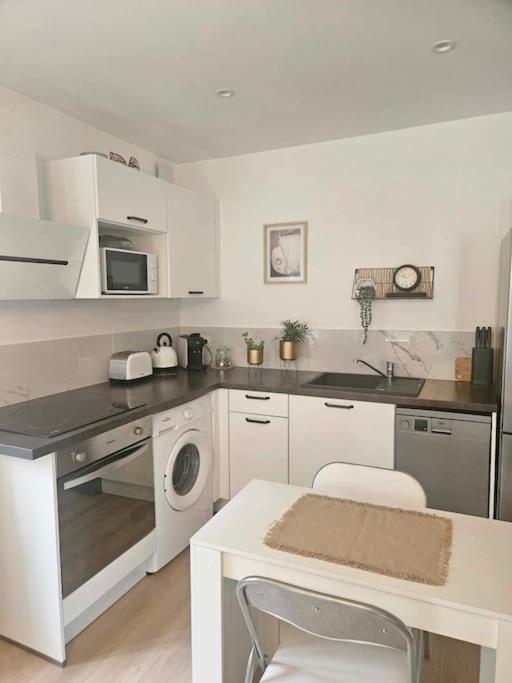 "La Tour", Logement Cosy, Au Calme Vertrieu Extérieur photo